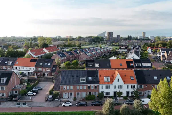 Hunsingosingel 24, Den Haag