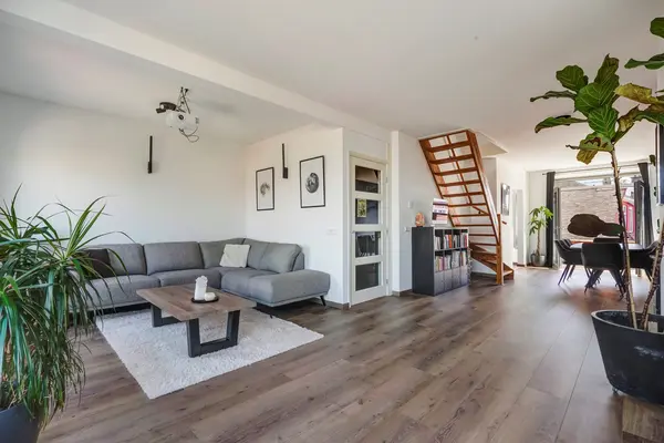 Baambruggestraat 101, Den Haag