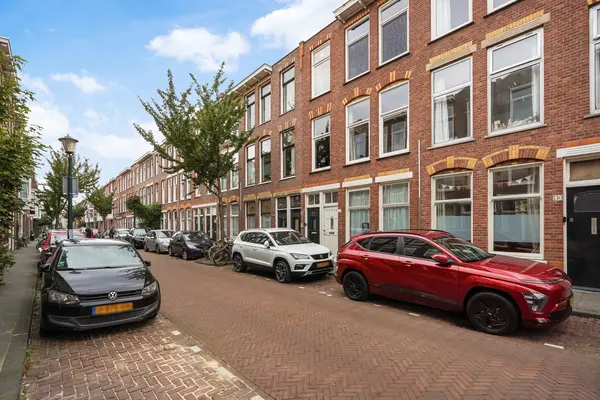 Govert Bidloostraat 126, Den Haag
