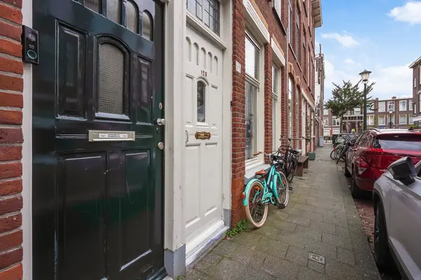Govert Bidloostraat 126, Den Haag