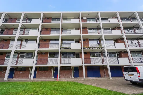 Wolvenrade 145, Den Haag