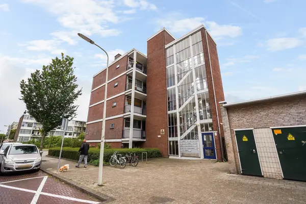 Wolvenrade 145, Den Haag