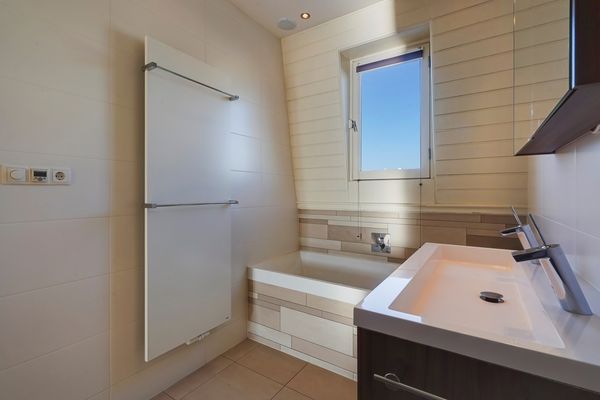 Groot Hertoginnelaan 142A, Den Haag