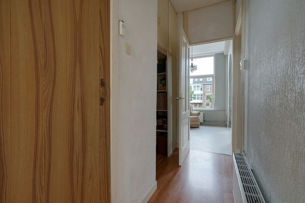 Valkenboskade 81, Den Haag