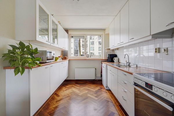 Cannenburglaan 9, Den Haag