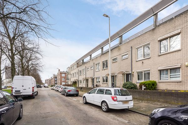 Cannenburglaan 9, Den Haag