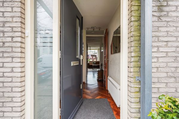 Cannenburglaan 9, Den Haag