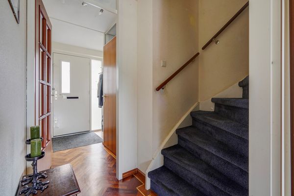 Cannenburglaan 9, Den Haag