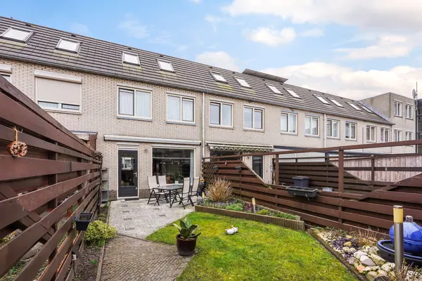 Cannenburglaan 9, Den Haag
