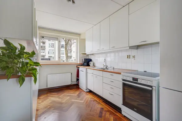 Cannenburglaan 9, Den Haag