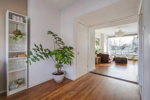 Veenendaalkade 379, Den Haag