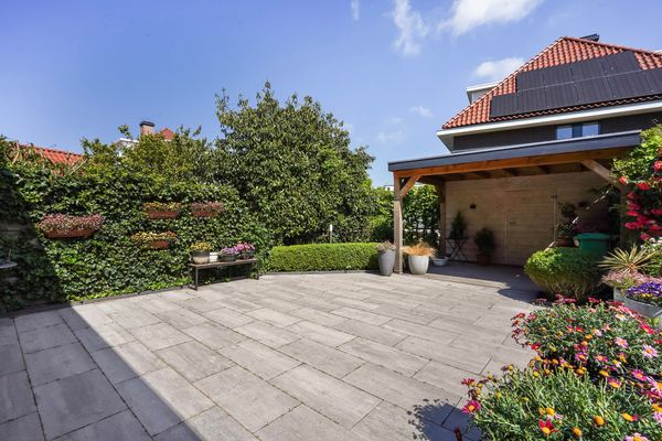 Luchtenburglaan 52, Den Haag