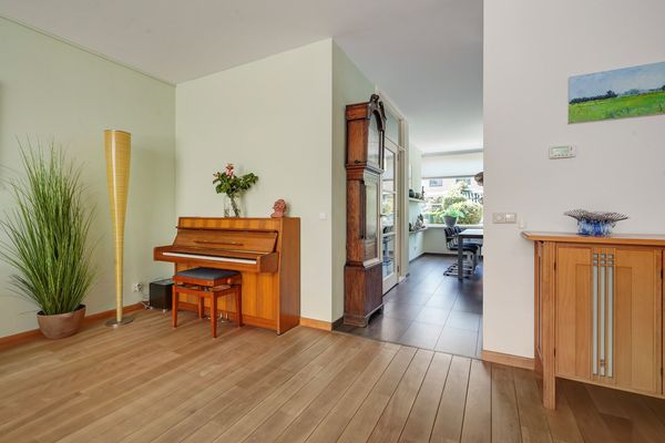 Luchtenburglaan 52, Den Haag