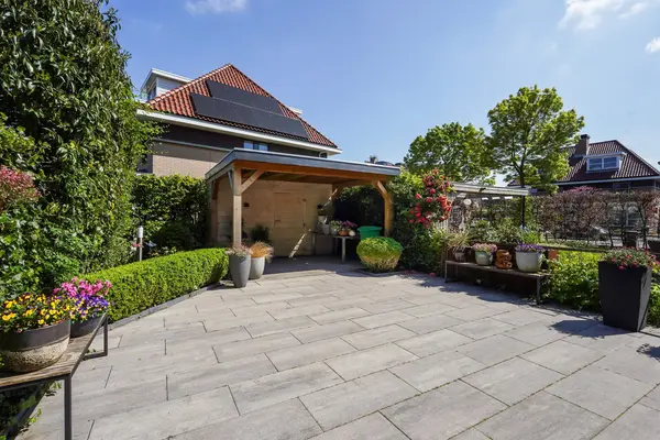 Luchtenburglaan 52, Den Haag