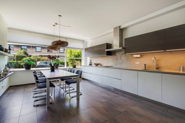 Luchtenburglaan 52, Den Haag