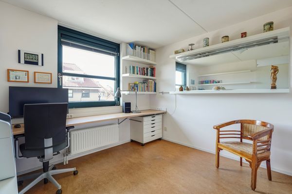 Luchtenburglaan 52, Den Haag