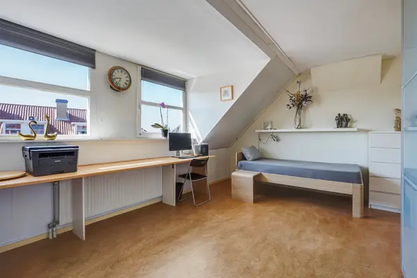 Luchtenburglaan 52, Den Haag