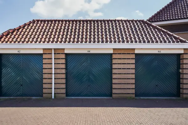 Luchtenburglaan 52, Den Haag