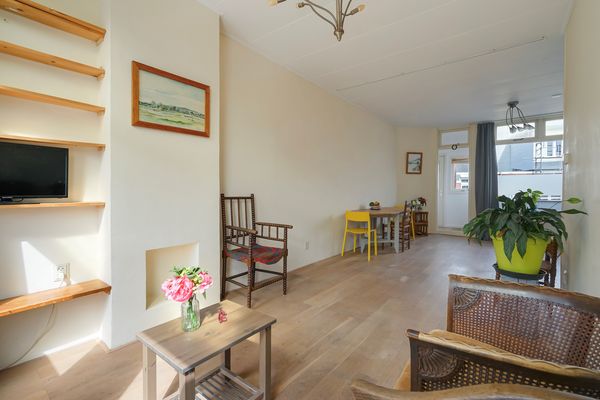 Westduinweg 85, Den Haag