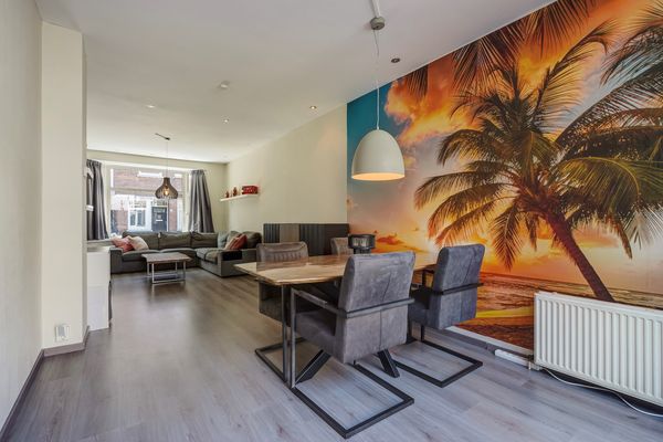 Boele van Hensbroekstraat 42, Den Haag