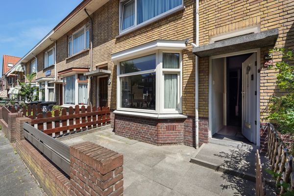 Boele van Hensbroekstraat 42, Den Haag