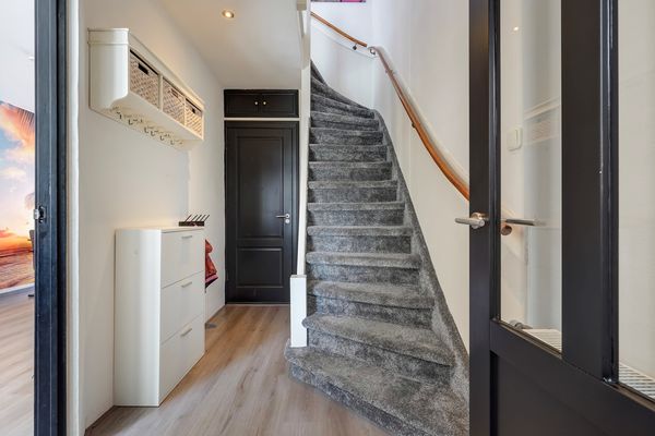 Boele van Hensbroekstraat 42, Den Haag