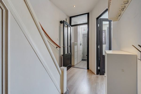 Boele van Hensbroekstraat 42, Den Haag