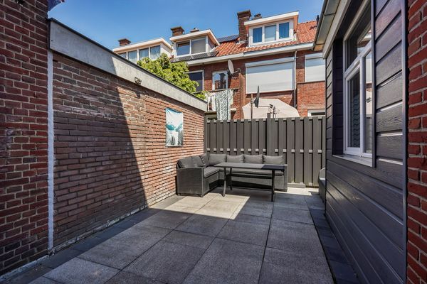 Boele van Hensbroekstraat 42, Den Haag