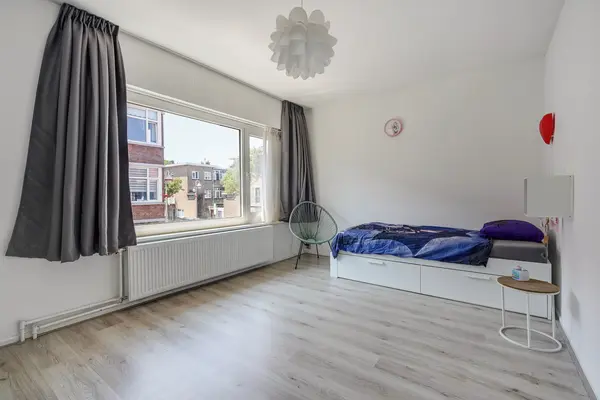 Boele van Hensbroekstraat 42, Den Haag