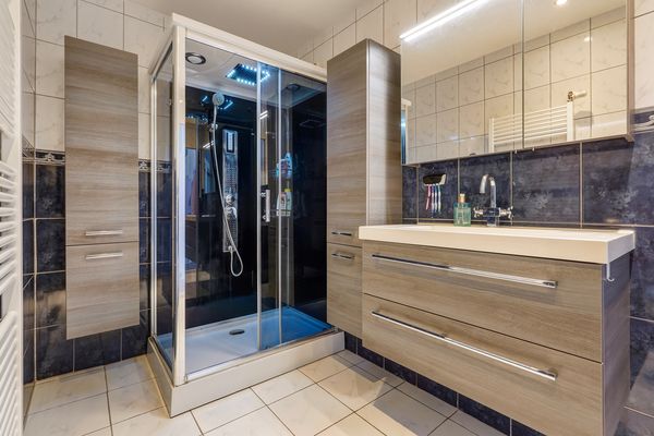 Boele van Hensbroekstraat 42, Den Haag