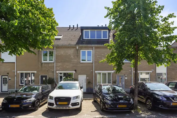 Dr. J. Presserstraat 79