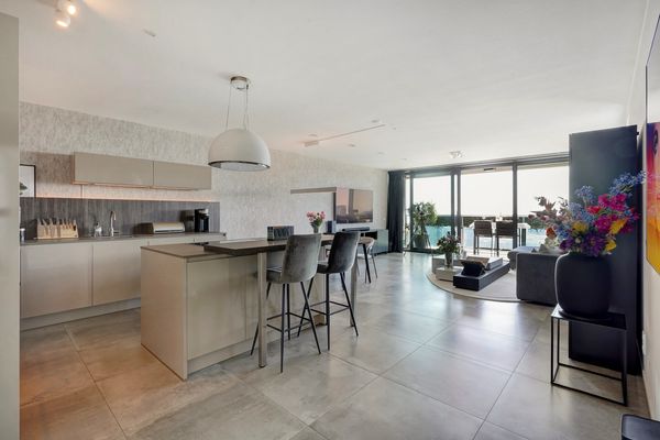 Anna van Buerenplein 235, Den Haag