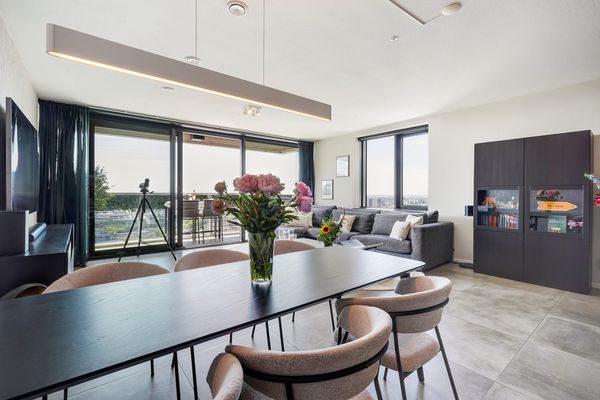 Anna van Buerenplein 235, Den Haag