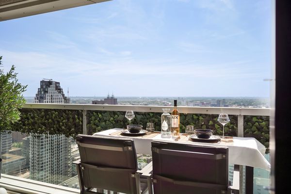 Anna van Buerenplein 235, Den Haag