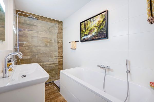 Anna van Buerenplein 235, Den Haag