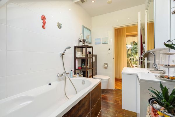 Monsterseweg 15A, Den Haag