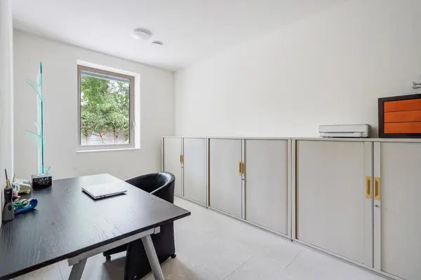 Onafhankelijkheidstraat 11, Den Haag
