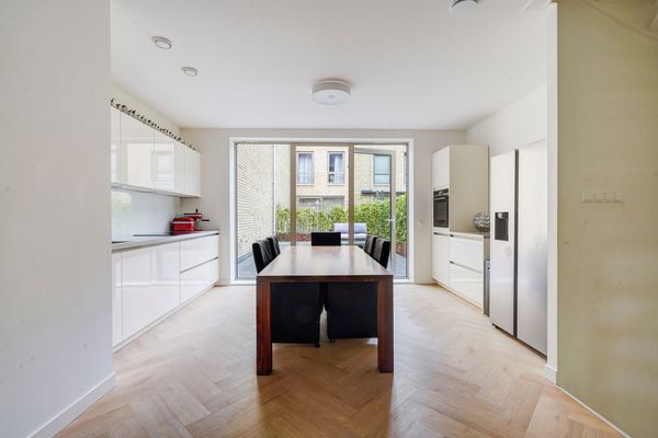 Onafhankelijkheidstraat 11, Den Haag