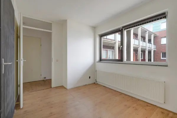 Vriezenveenstraat 74, Den Haag