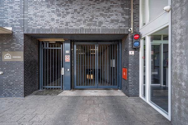 Vriezenveenstraat 74, Den Haag