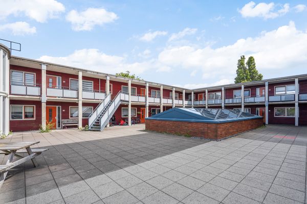 Vriezenveenstraat 74, Den Haag