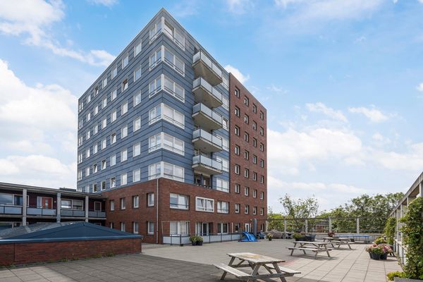 Vriezenveenstraat 74, Den Haag