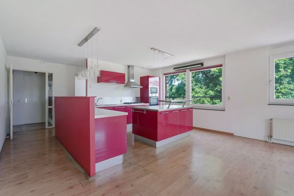 Vriezenveenstraat 74, Den Haag