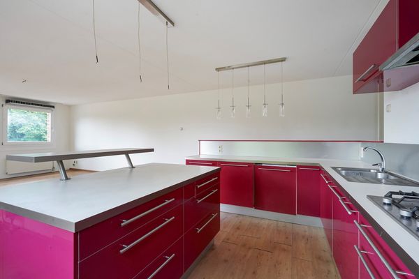 Vriezenveenstraat 74, Den Haag