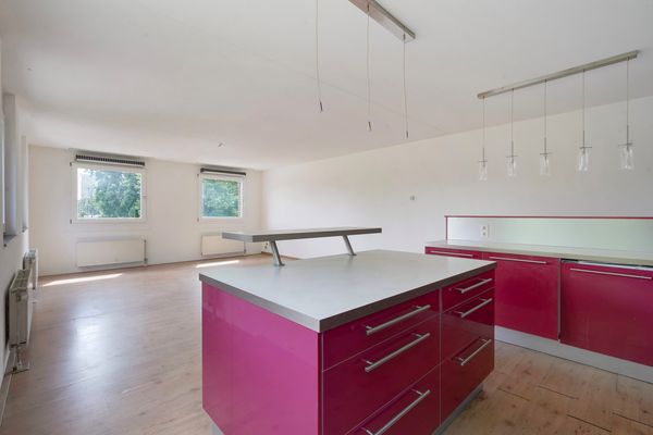 Vriezenveenstraat 74, Den Haag