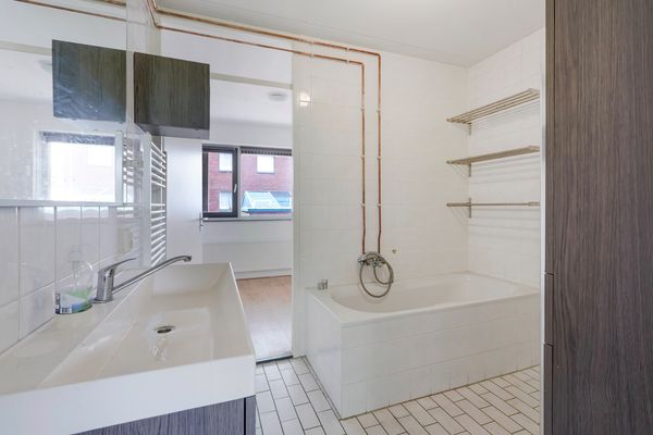 Vriezenveenstraat 74, Den Haag