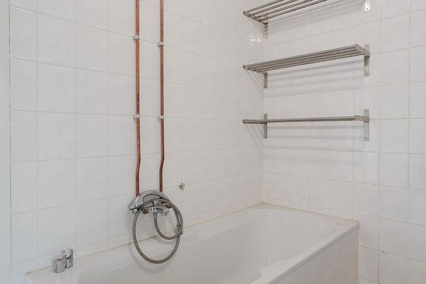 Vriezenveenstraat 74, Den Haag