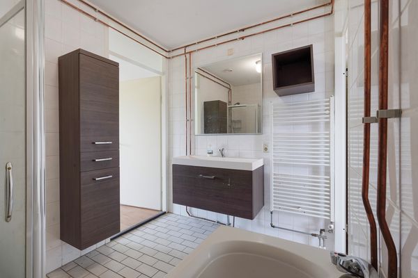 Vriezenveenstraat 74, Den Haag