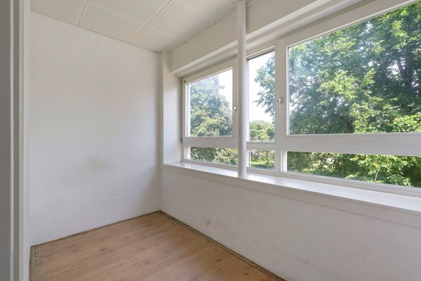 Vriezenveenstraat 74, Den Haag