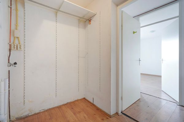 Vriezenveenstraat 74, Den Haag